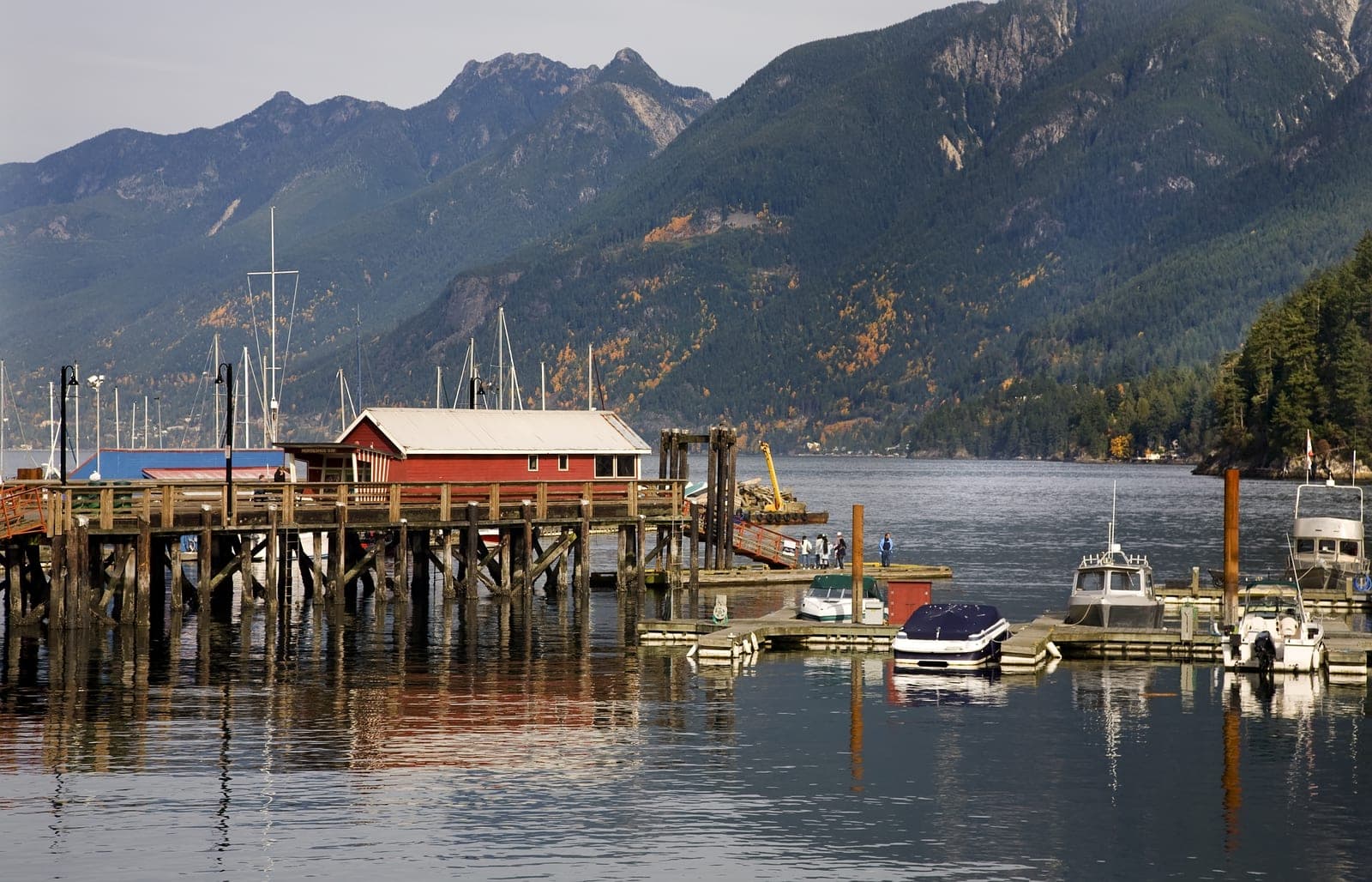 The pier at Horseshoe Bay, with Howe Sound and the mountains in the background